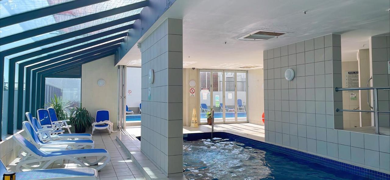 1 Bedroom And 1 Living Room Family Suite Gold Coast Zewnętrze zdjęcie